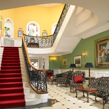 Dromhall Otel