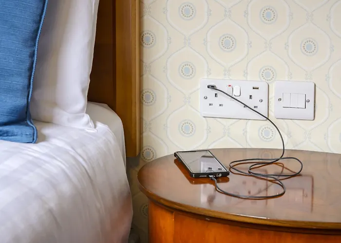 基拉尼杜郎霍尔酒店 酒店 4*