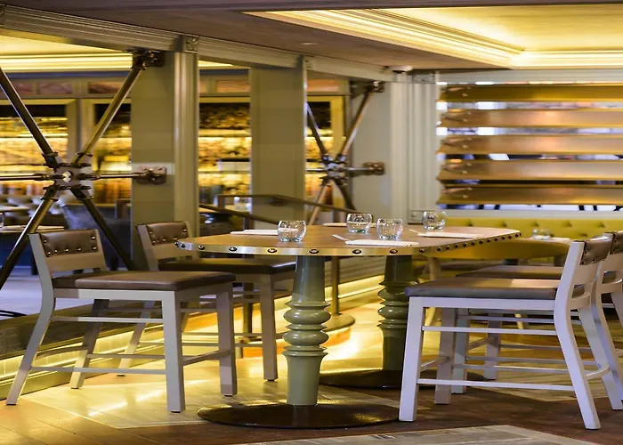 Dromhall Szálloda 4*