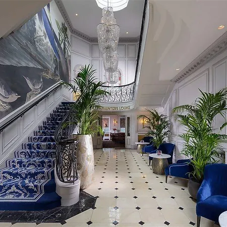Dromhall Hotel 4*