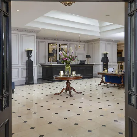 Hotel Dromhall 4*
